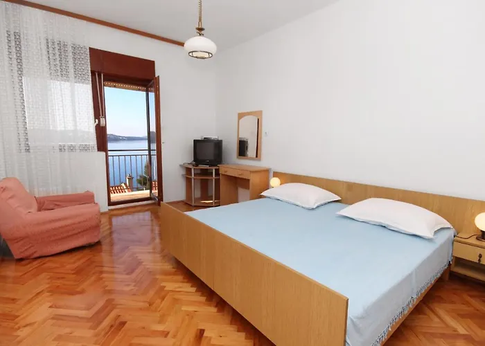 6023c Apartment *