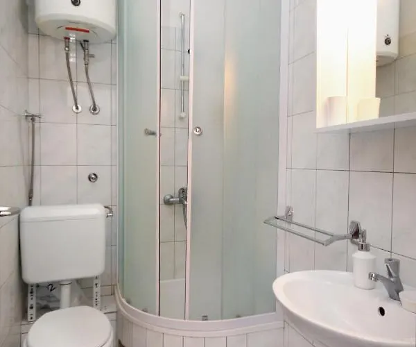 Apartment 6023c
