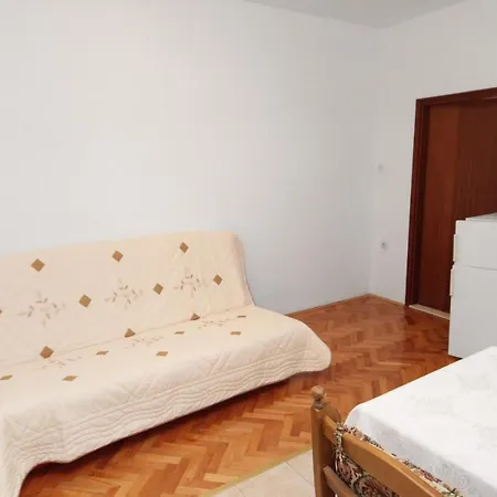 6023c Apartmán